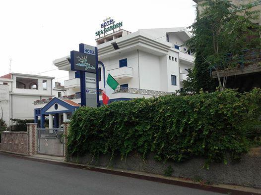 Sea Garden Hotel Acquappesa Exterior photo